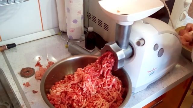 Обзор мясорубки Moulinex hv8 ME626132 смотреть онлайн