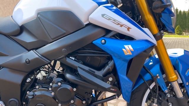 For sale Suzuki gsr 750 смотреть онлайн