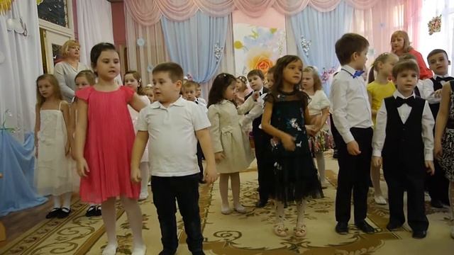 Песня "Мы в гости к бабушке идем" смотреть онлайн