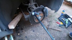 Замена стоек стабилизатора и шаровой опоры Лифан Бриз