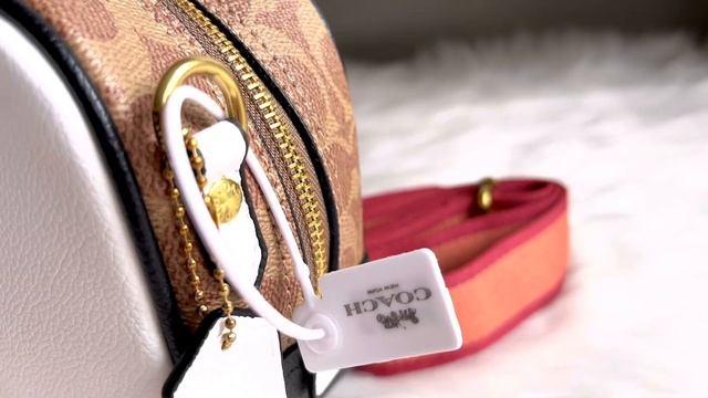 Сумка женская кроссбоди Coach натуральная кожа смотреть онлайн