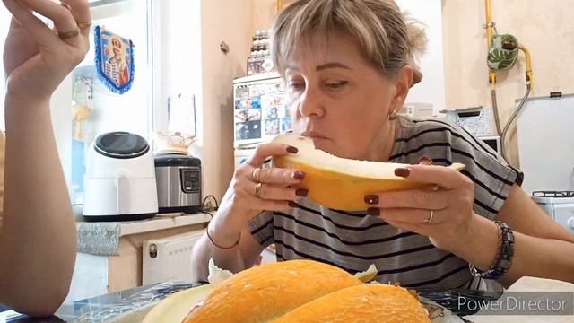 Занимаюсь делами , Орхидеи в орхоквартире , Пробую дыню , такую ещё не кушала смотреть онлайн