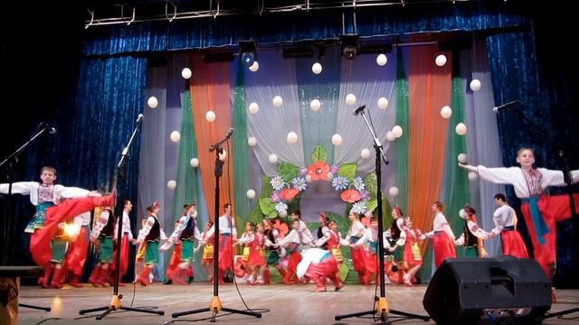 Образцовый ансамбль народного танца "Радость" смотреть онлайн