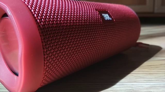 Басс тест моей колонки JBL flip 4+ музыка в описании смотреть онлайн
