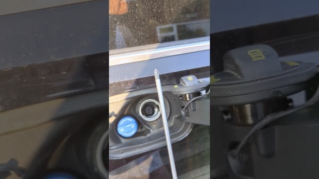 Audi Q7 Diesel Petrol Stopper Problem - Can't insert Pump Nozzle смотреть онлайн