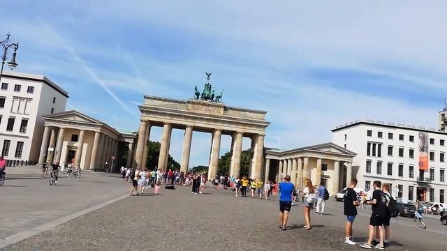 Берлин. Бранденбургские ворота. смотреть онлайн