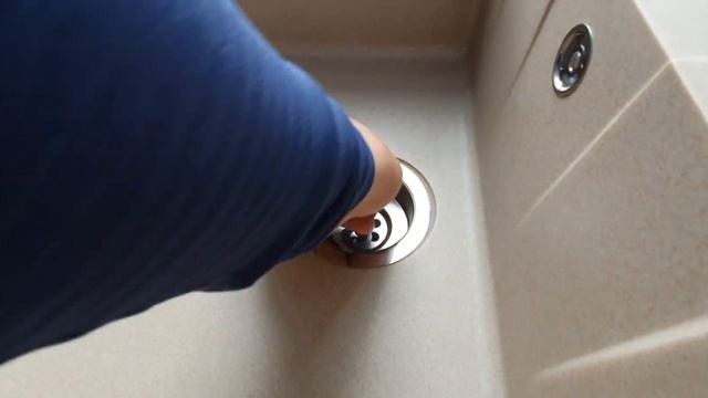 Сборка сифона на мойку с большой горловиной. смотреть онлайн