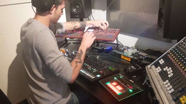 Dissolver | Hard Techno LIVE Hardware Set #3 | TR-8S | Microfreak | TB-3 | ES2 | смотреть онлайн