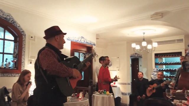 На острове вечной весны, Мадейре, вместе с diHouse и Motorola смотреть онлайн