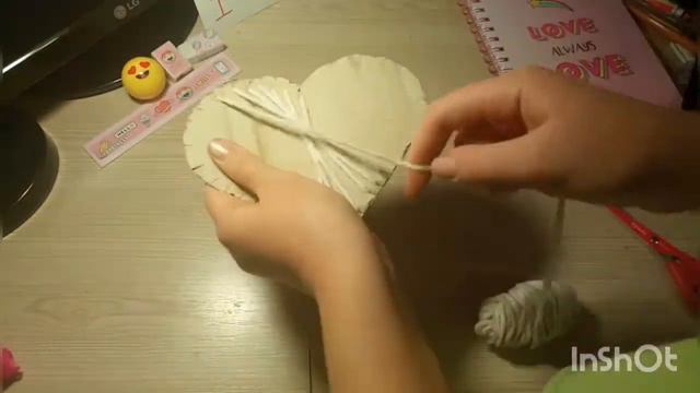 Открытка из ниток ко дню влюбленных))💜💙🔥 смотреть онлайн