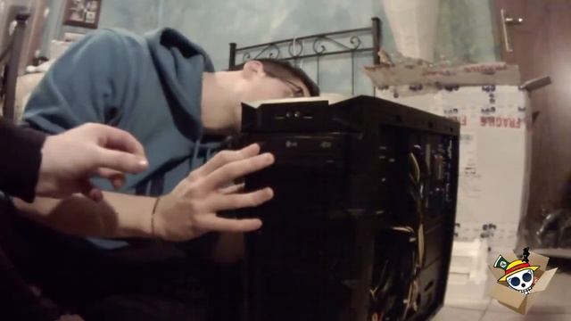 UNBOXING PC EKEY.IT INTEL I5 3.1GHZ RADEON 7850 2GB OC смотреть онлайн