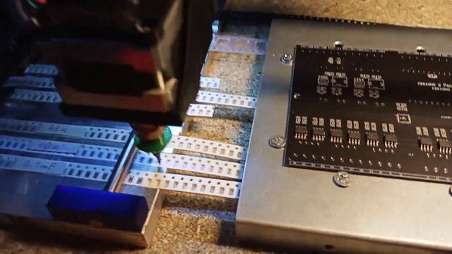 Автоматический раскладчик SMD компонентов (DIY) смотреть онлайн