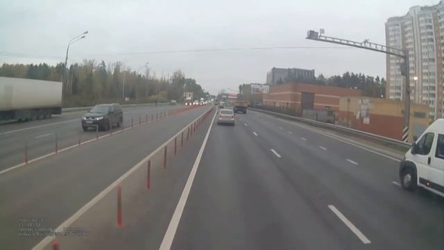 Сказочная семья на КИА против дальнобойщика на фуре. смотреть онлайн