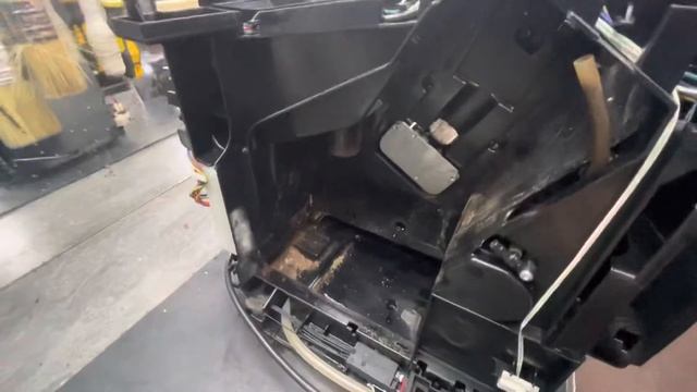 Jura E8 - l’intérieur de la machine et révision смотреть онлайн