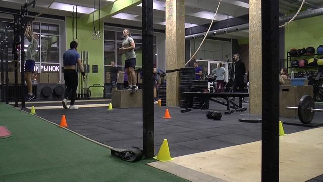 Испытание ходьбой на руках. Тест кроссфит атлета смотреть онлайн