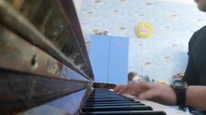 Тёмная ночь на пианино