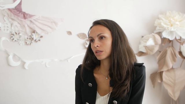 Две сестры из детского дома попали на проект - Ты супер Танцы. Все прослезились смотреть онлайн