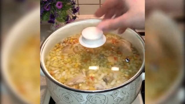 Суп куриный с лапшой