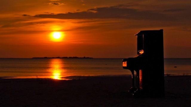 ЗВУКИ ПИАНИНО У МОРЯ смотреть онлайн