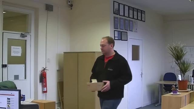 Sample video footage: Panasonic i-Pro WV-SF336 IP camera смотреть онлайн