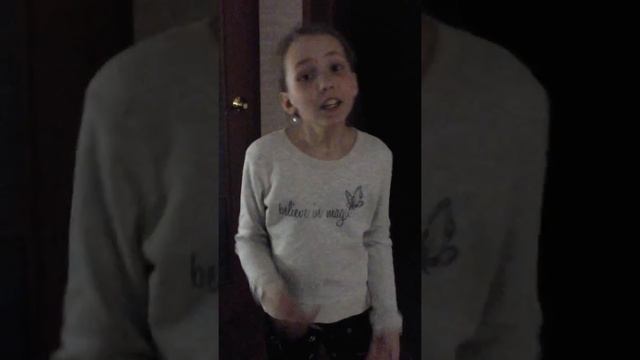 Девочка классно читает стихи. С.Михалков "На спектакле"Хижина дяди Тома" смотреть онлайн