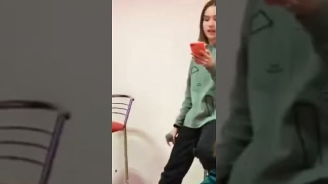Swipe up ⬆️ смотреть онлайн