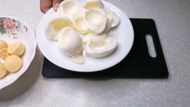 Салат с Грибами который Вы захотите готовить снова и снова. Грибы под шубой/qo'ziqorinli salat/ смотреть онлайн