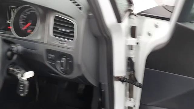 161D1275 - 2016 Volkswagen Golf TRENDLINE 1.2 - CLICK-RESERVE-COLLECT 16,90... смотреть онлайн