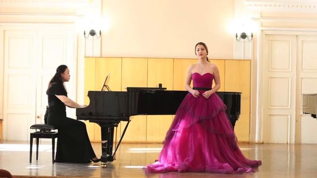 Украинская народная песня - Хусточка (Ukrainian folk song-Handkerchief)Dilyara Tukhvatullina смотреть онлайн