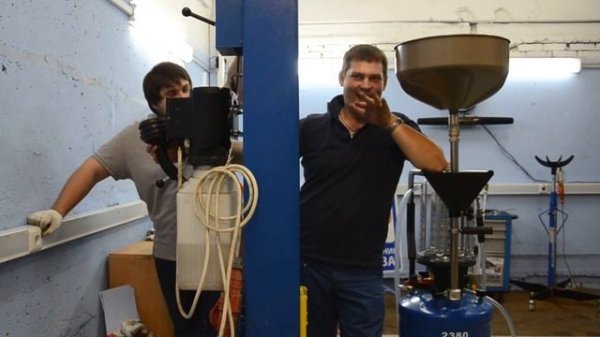 Подъёмник SIVER PRO 9D, меняем гидравлическое масло GToil в подъёмнике