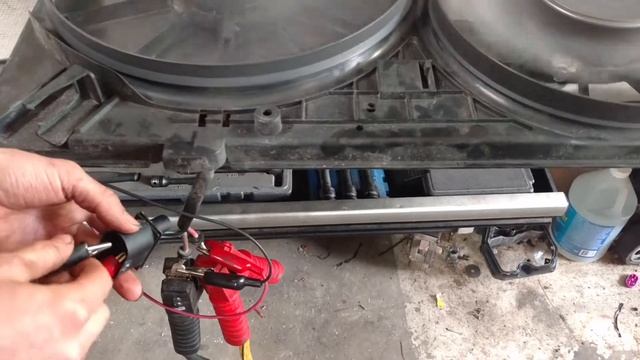 Bench testing VW 1.9 tdi radiator fan! смотреть онлайн