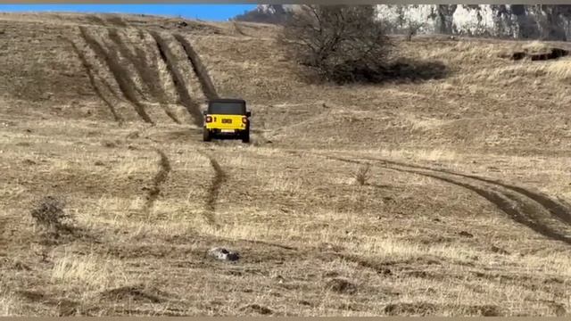 Танки грязи не боятся! Tank 300, Tank 500 и Jeep Wrangler внедорожный батл. Подъемы, грязь, снег