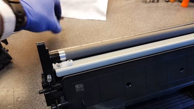 Заправка картриджа HP CE255A / X // полное восстановление // Cartridge refill HP CE255A / X смотреть онлайн