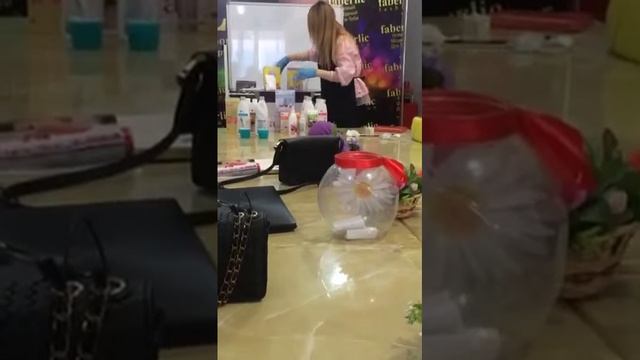 Тестируем порошок и пятновыводитель Фаберлик смотреть онлайн