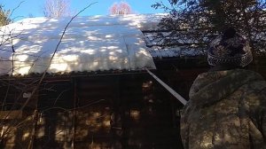 Самый простой способ убрать снег с крыши