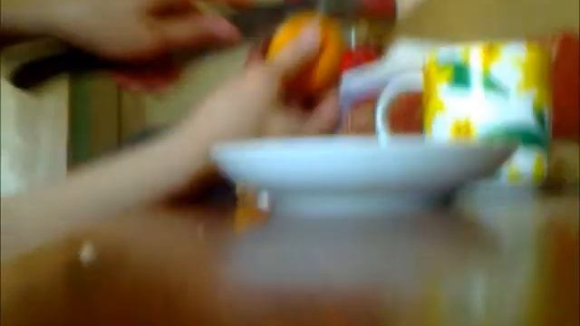 Как быстро чистить мандаринку смотреть онлайн