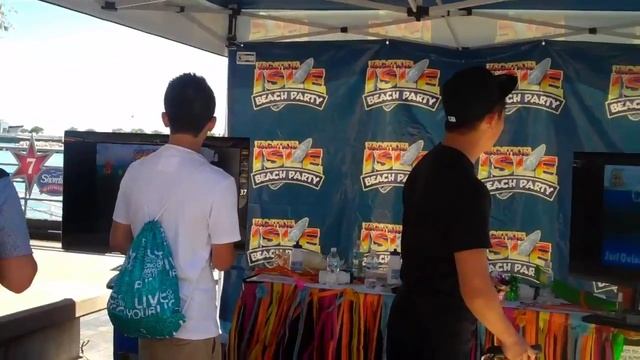 Vacation Isle: Beach Party at Navy Pier in Chicago смотреть онлайн