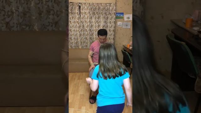 Даша сломала мой любимый планшет 😱 смотреть онлайн