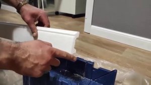 Установка ударопрочных плинтусов