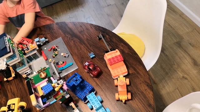 Играю в лего-дом смотреть онлайн