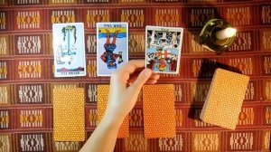 Придут ли деньги в загаданный срок? Расклад на ТАРО.