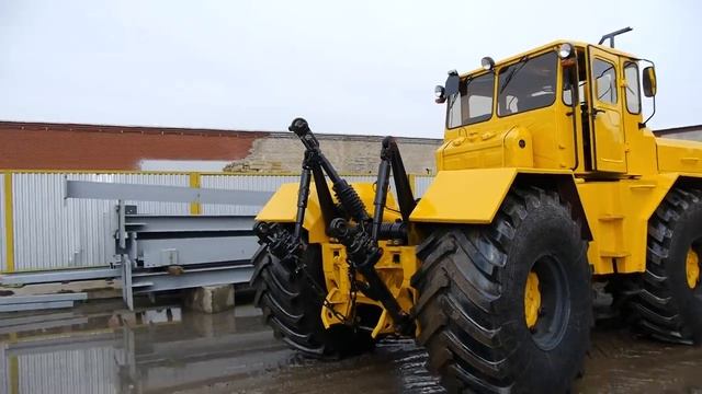 Отправляем на трале 2 трактора Кировец К-701 в Марий-Эл обратно после капитального ремонта смотреть онлайн