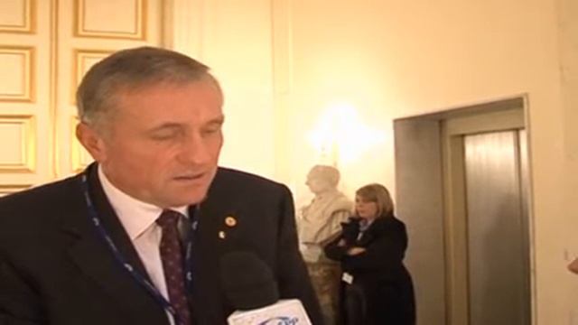 EPP - Interview with Prime Minister of Czech Republic смотреть онлайн