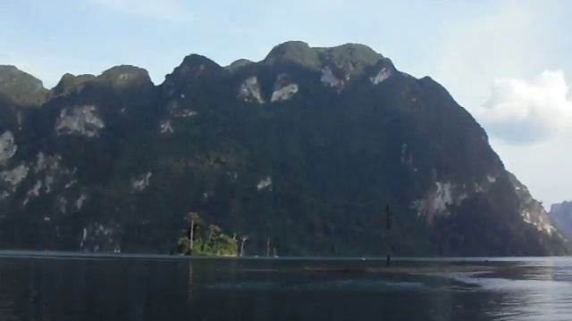 Игорь Коломиец на озере Чаолон о буддизме и других загадках Таиланда смотреть онлайн