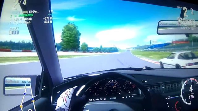 Forza 4 -Awesome Racing; Mercedes-Benz 190E Vs Mazda RX-7 SA22C смотреть онлайн