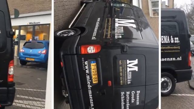 Renault Master 2.5 dCi L2H2 (NAV./Airco/Cruise/PDC/Sidebars/Trekhaak/R.schuifdeur) смотреть онлайн