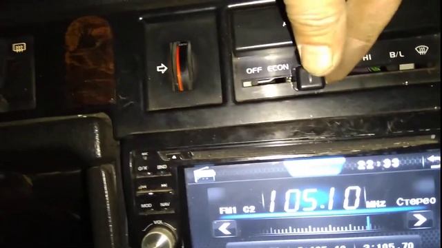 Заменён родной мотор отопителя климат контроля на китайское чудо. Вольво 760 1983 года. смотреть онлайн