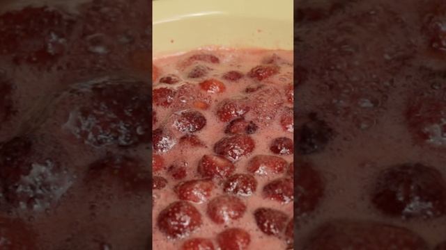 Идеальное Клубничное Варенье Густое Настоящее Ягодка к Ягодке смотреть онлайн