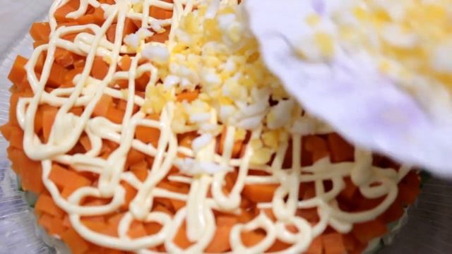 ВКУСНЫЙ САЛАТ НА ПРАЗДНИЧНЫЙ СТОЛ!!! /BAYRAM SÜFRƏSİ ÜÇÜN SALAT RESEPTİ/ ПРОСТО И ВКУСНО!!! смотреть онлайн