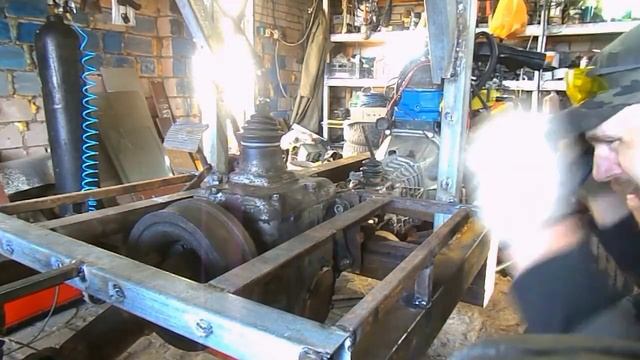 Самодельный трактор.Процесс сборки.Сделал педаль акселератора.#47 смотреть онлайн